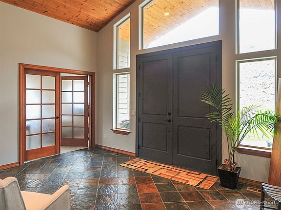 3rd image of 6696 Batterman Road