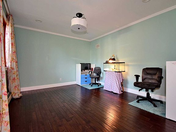 2nd image of 132 Osceola Ave