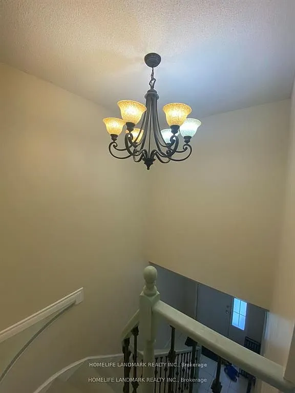 3 bed, $2,850 — Photo 2