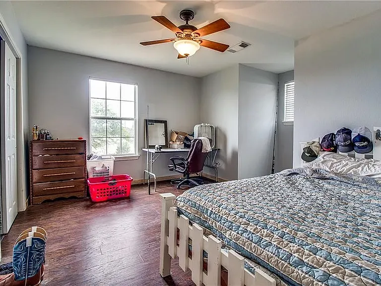 3330 FM 2931 — Photo 20