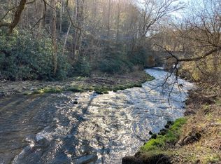 10582 Lower Alarka Rd, Bryson City, NC 28713