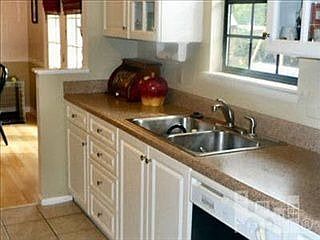 4th image of 3400 Hampshire Dr