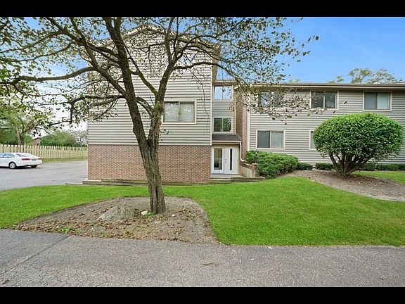 2nd image of 39870 N Golf Ln APT 38