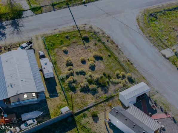 8701 Deerbrush Ave, Lake Isabella, CA 93240