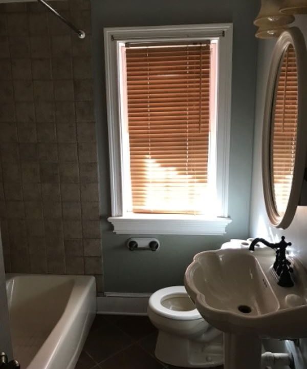 2nd image of 436 Joplin St