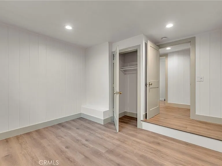 11944 Hesby St — Photo 33