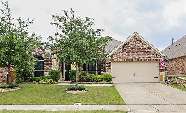 1st image of 636 Allister Ct