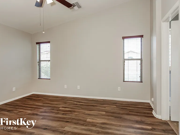 1222 W Jersey Way — Photo 8
