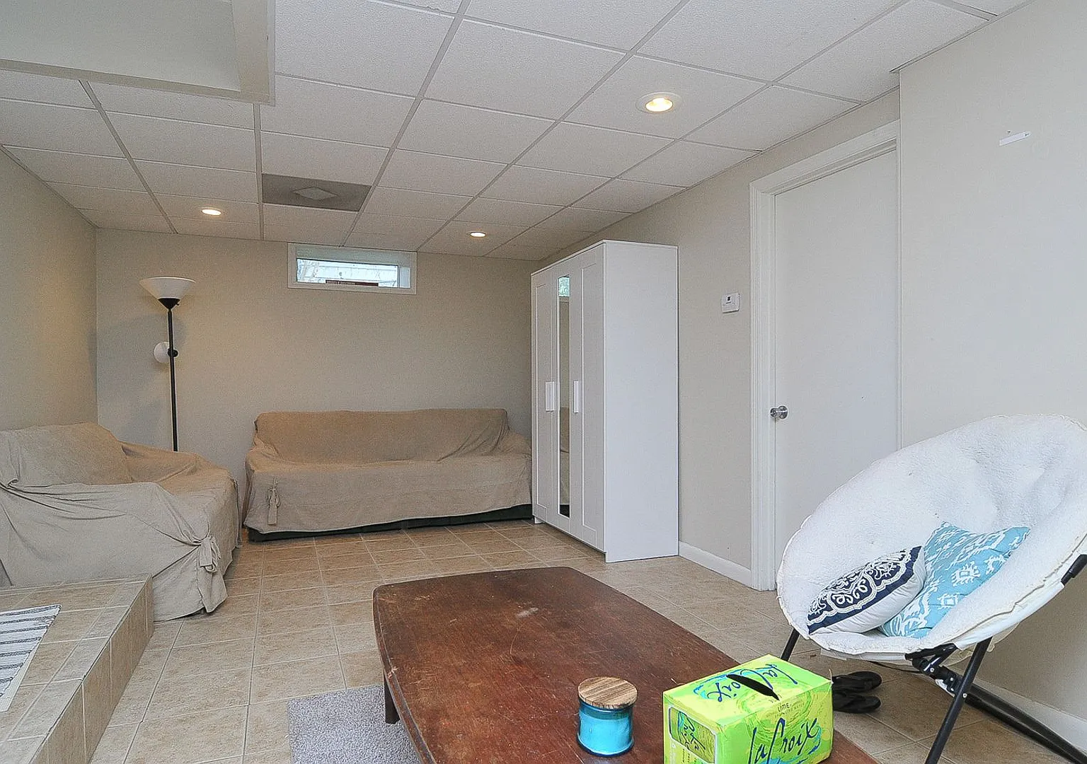 2-Bedroom Apartment Near USC & Overlooking Five Points — Photo 3