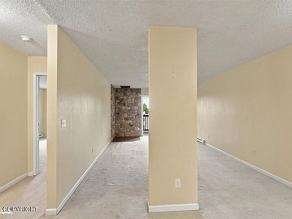 4th image of 4660 Reka Dr APT D18