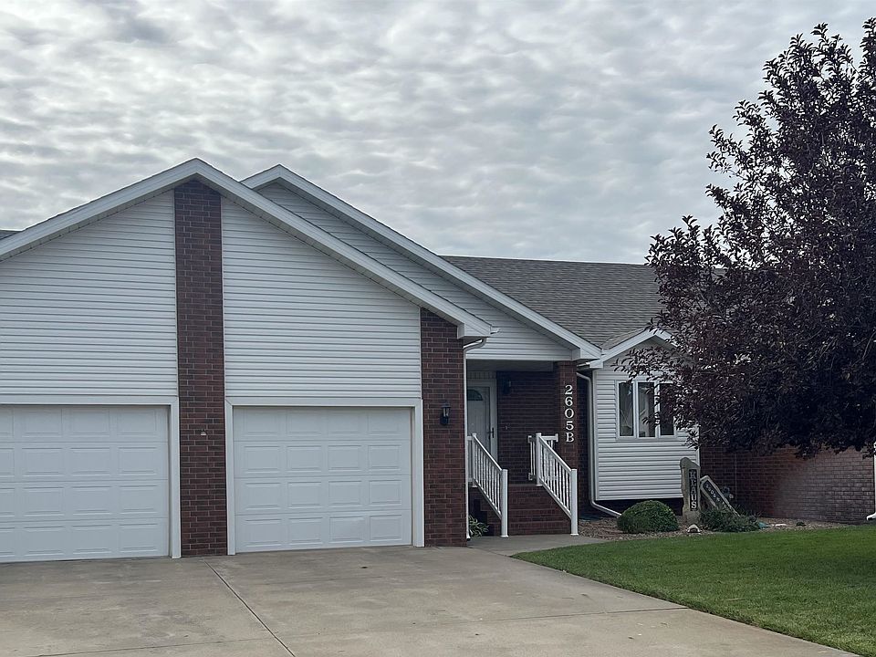 1st image of 2605B Augusta Ln