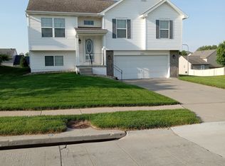 19385 Laci St, Omaha, NE 68135