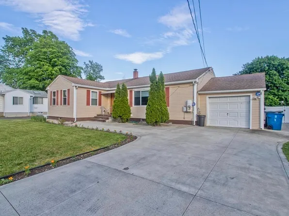 14 Burke Ave, West Springfield, MA 01089