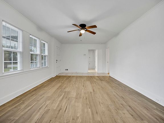 4th image of 613 Veterans Rd