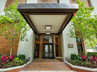 400 E Ohio St, Chicago, IL 60611