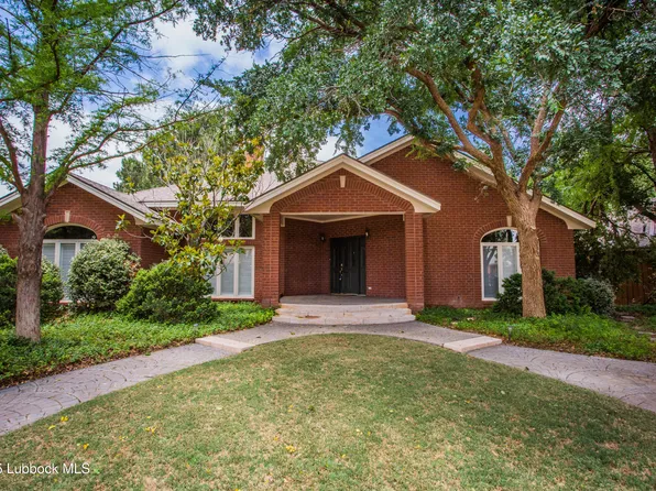 1809 E Carter Dr, Brownfield, TX 79316