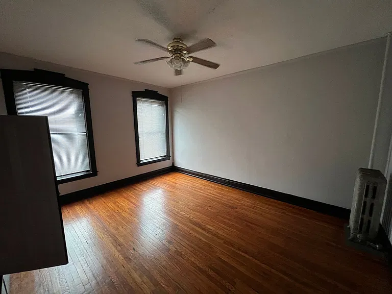 112 E Magnolia Ave — Photo 10
