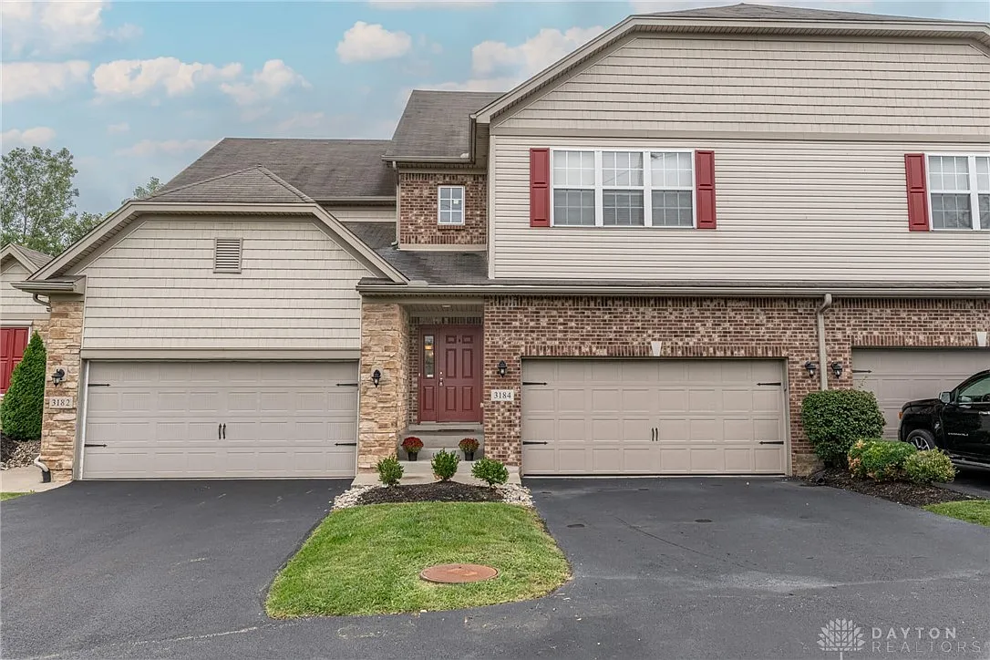 3184 Cobblestone Ln photo 1