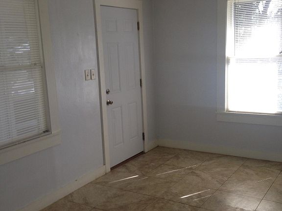 5th image of 14441 12th St APT 7