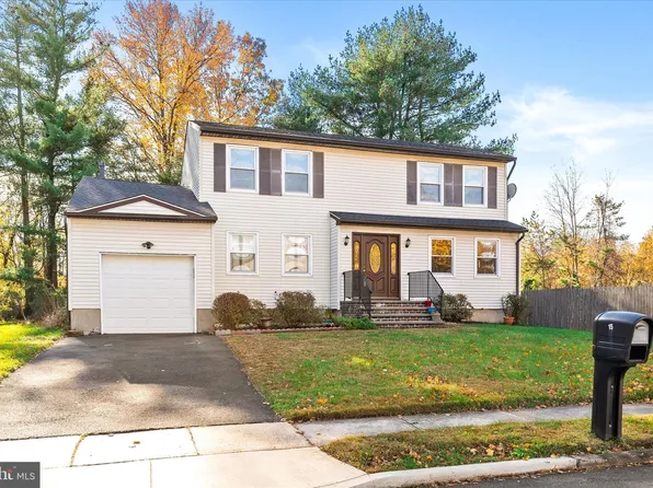 15 Heritage Way, Lawrence Township, NJ 08648