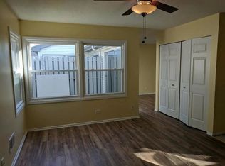 1956 Liberty Pl, Hoffman Estates, IL