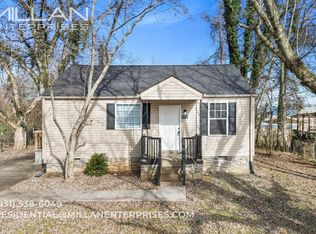 1215 Greenfield Dr, Clarksville, TN 37040