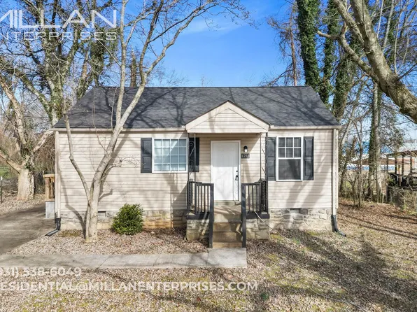 1215 Greenfield Dr, Clarksville, TN 37040