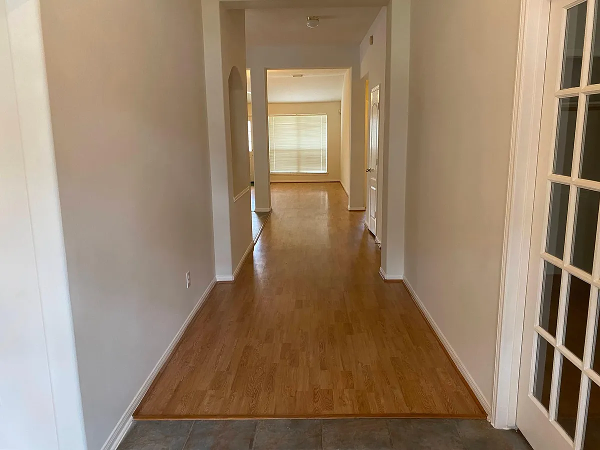 Entry Hallway - 1642 Pebble Brk