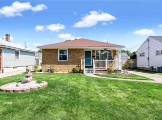 92 Lennox Ave, Amherst, NY