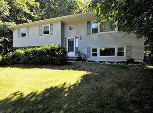 15 Cherry Ln, Pomona, NY 10970