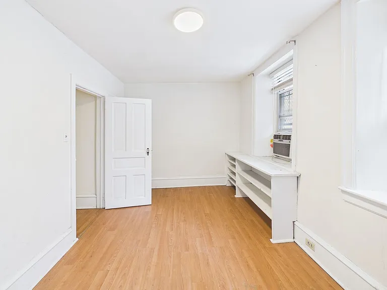 2030 Spruce Street — Photo 10