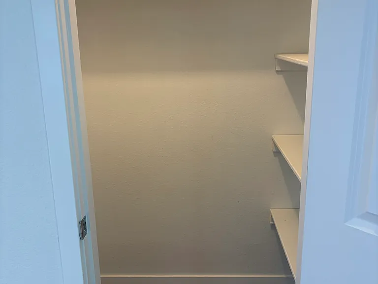 105 E Chester St #A — Photo 12