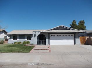 2543 E Avenue R4, Palmdale, CA 93550