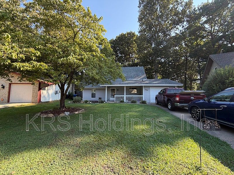 1st image of 4024 Barkleaf Dr