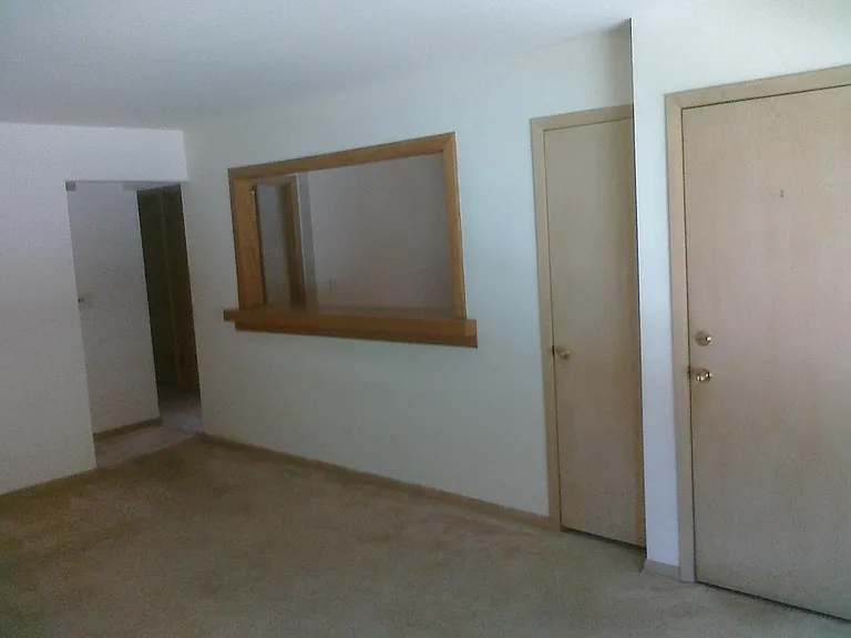 5869 N Nagle Ave #3B — Photo 4