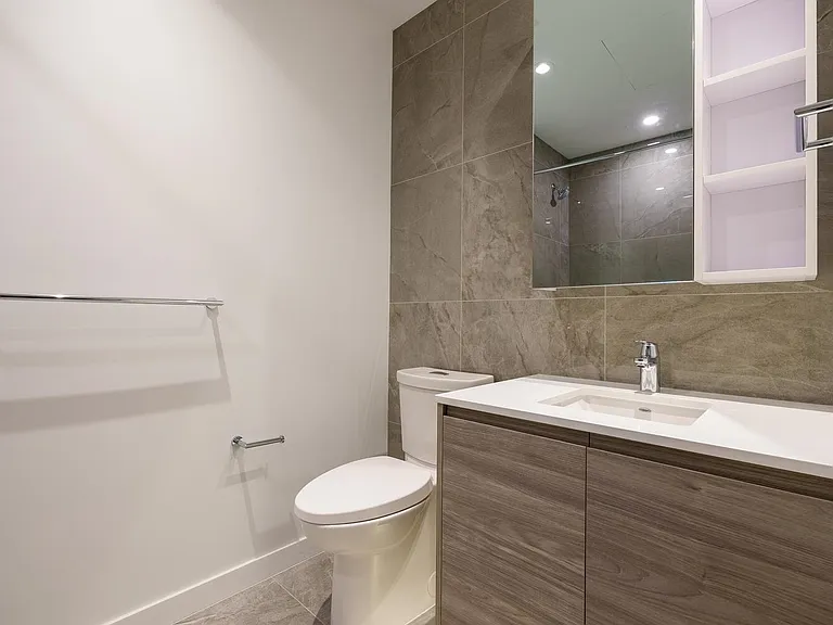 680 Quayside Dr #605 — Photo 21