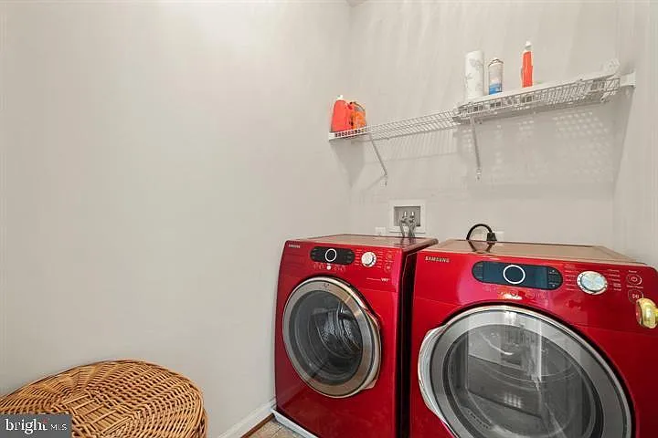 14160 Catbird Dr — Photo 17