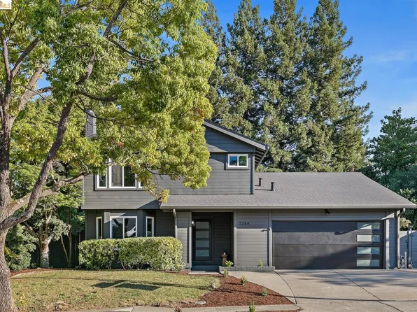 3248 Twin Oaks Dr, Napa, CA 94558