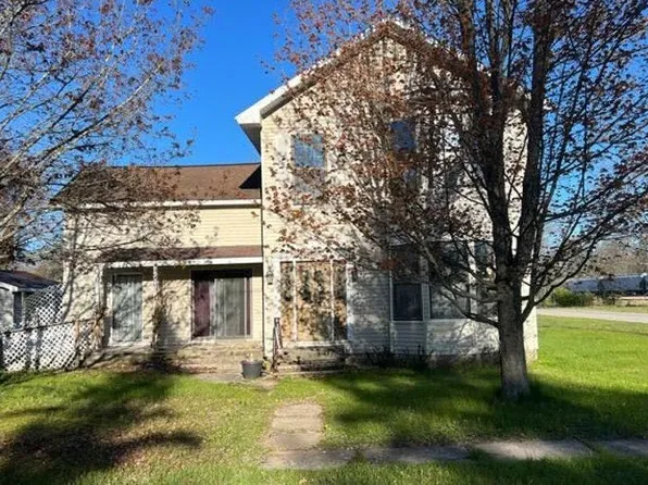 895 Lynn St, Baldwin, MI 49304