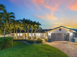 1220 81st St S, Saint Petersburg, FL 33707