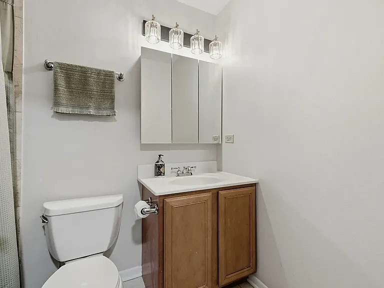2238 Abbeywood Dr #F — Photo 2
