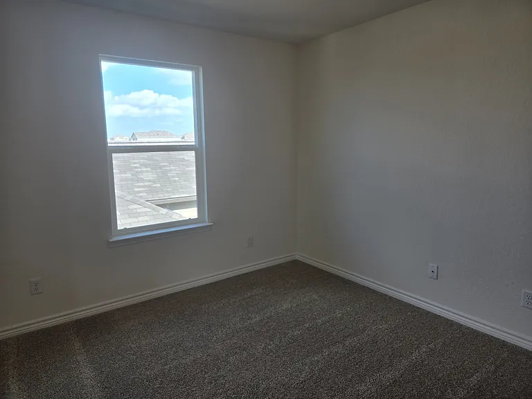 9556 Griffith Run — Photo 14