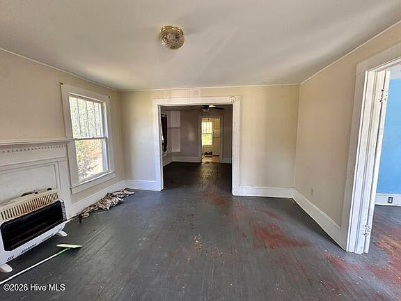 3rd image of 703 N Charlotte Street