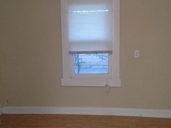 5th image of 8410 N Elmer St