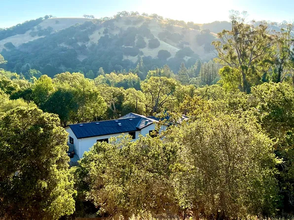 10 Creekside Oaks, Martinez, CA 94553