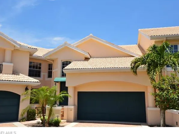 6865 San Marino Dr APT 310, Naples, FL 34108