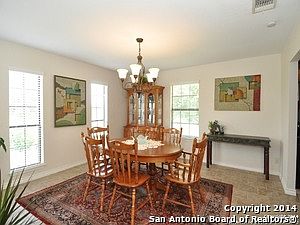 5th image of 456 Quail Hollow Dr