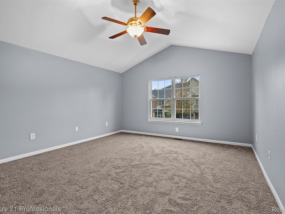 3981 Elizabeth Ave, photo 17