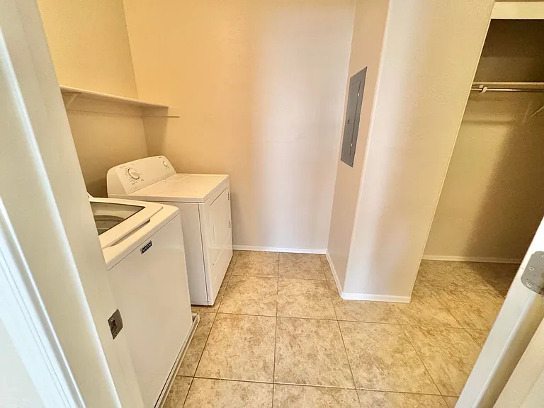 6868 Sky Pointe Dr #2139 — Photo 8