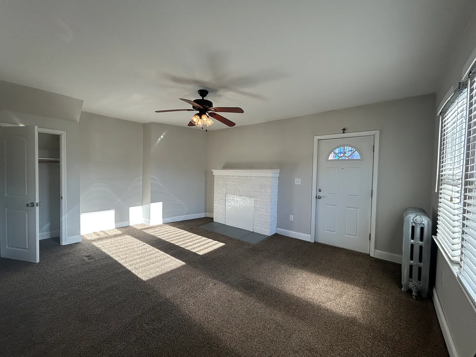 2 bed, 1200 sqft, $1,750 — Photo 3